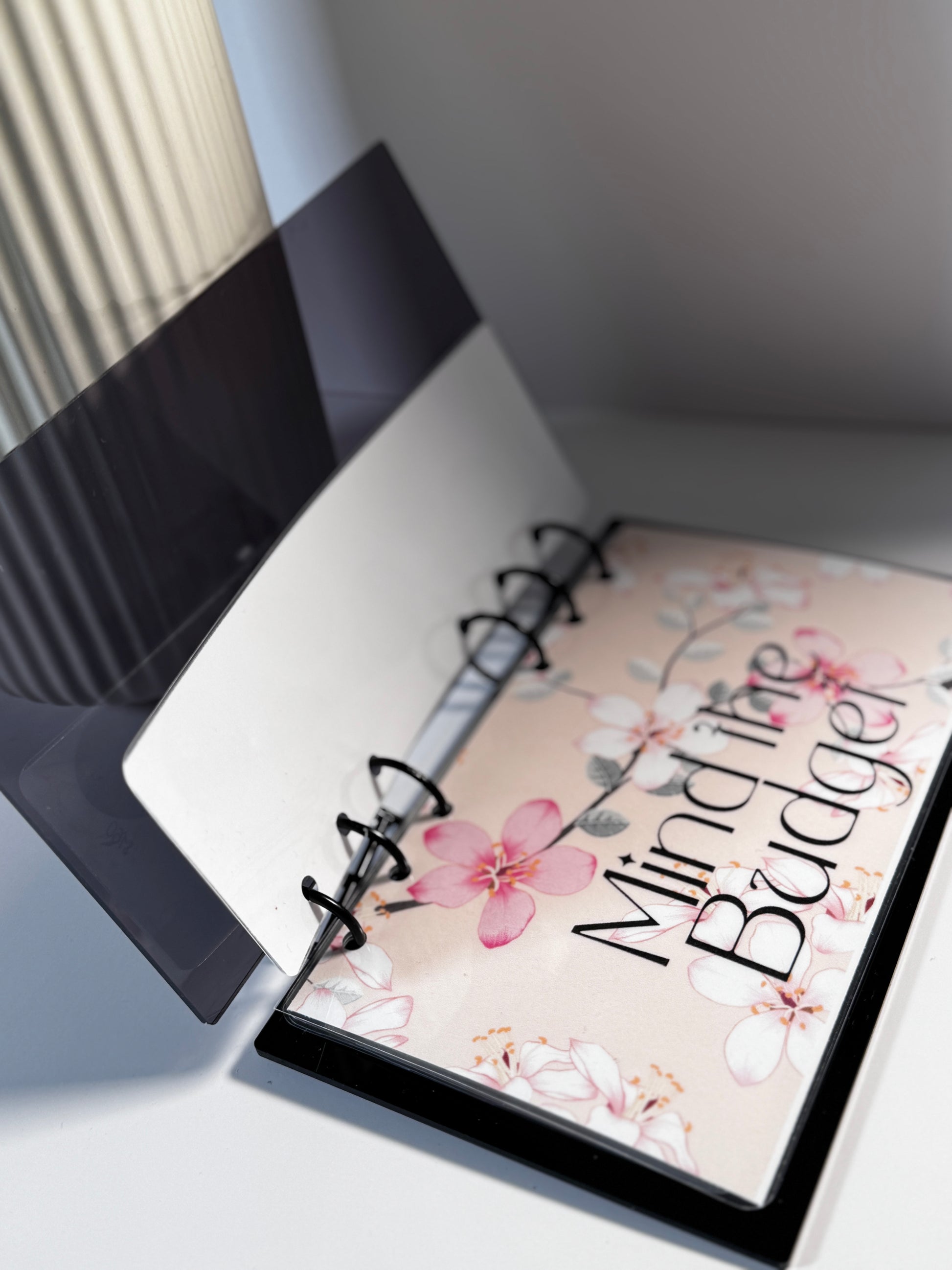 Luxe Noir  Binder